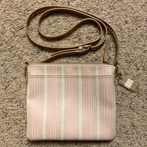 ✨NWOT✨Coach crossbody purse